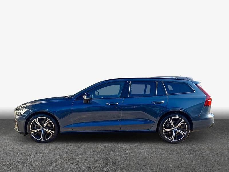 Gebraucht Volvo V60 Plus 197 PS (144 kW) 2025 Blau Kombi