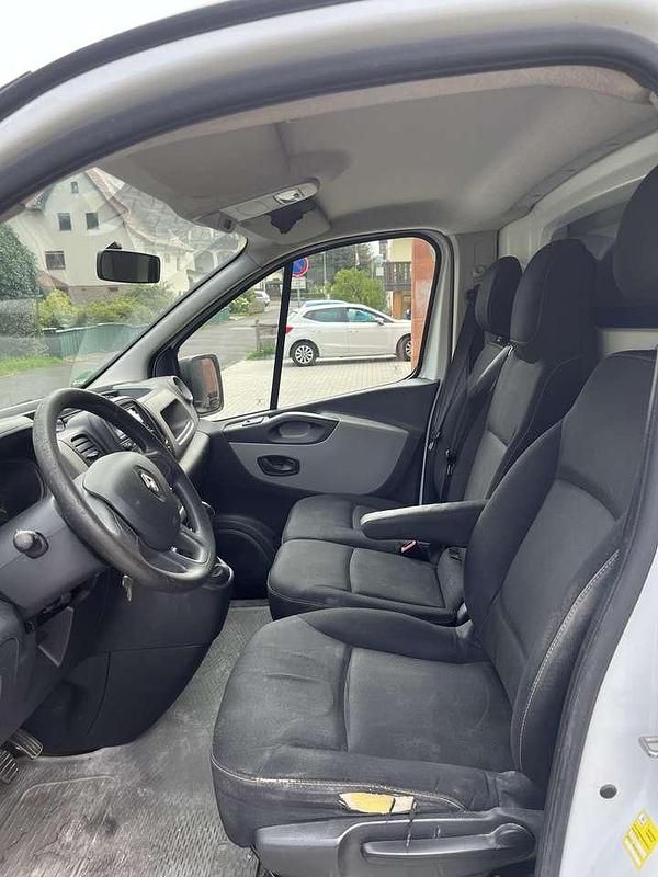 Gebraucht Renault Trafic Komfort 120 PS (88 kW) 2015 Van / Kleinbus