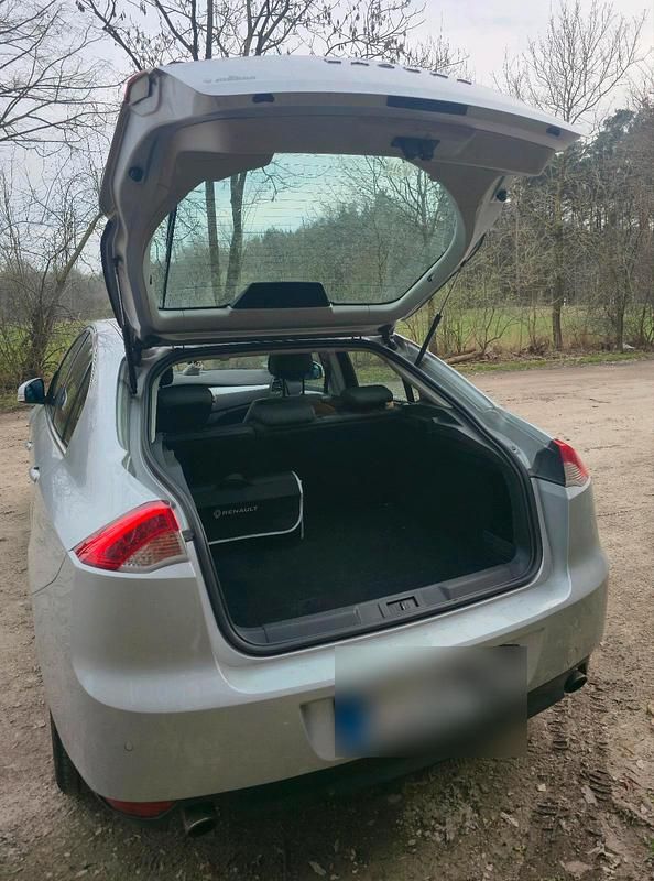 Gebraucht Renault Laguna III 177 PS (130 kW) 2008 Silber Limousine