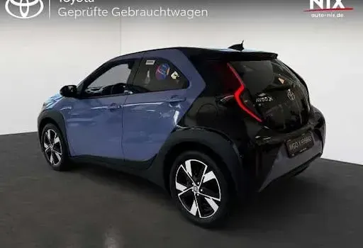 Neu Toyota Aygo X 116 PS (85 kW) 2026 Blau SUV
