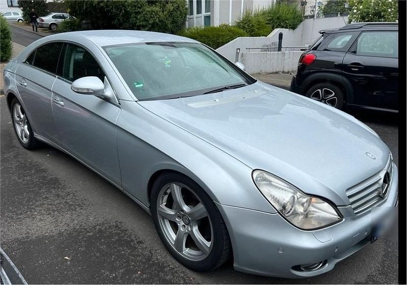 Silber Gebraucht 2006 Mercedes CLS350 Limousine | 8.990 € (Fairer Preis) - Bild 1/4