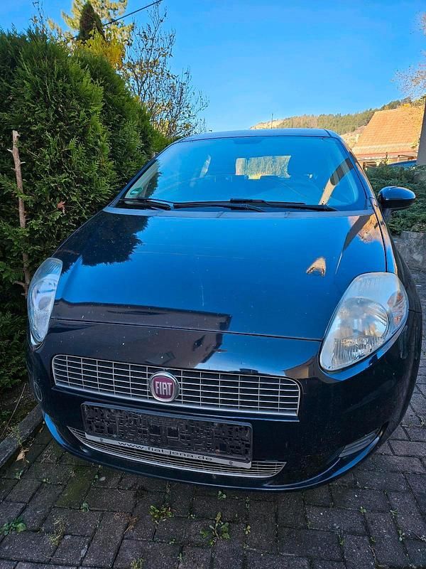 Blau Gebraucht 2009 Fiat Punto Kleinwagen | 700 € (Superpreis) - Bild 1/4