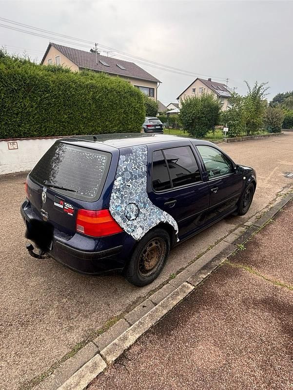 Blau Gebraucht 1999 VW Golf IV Kleinwagen | 550 € (Superpreis) - Bild 1/4