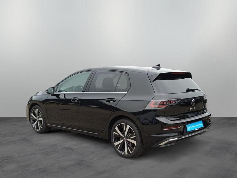 Gebraucht VW Golf VIII Style 150 PS (110 kW) 2025 Schwarz Limousine