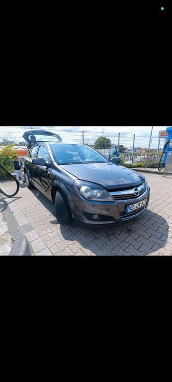 Grau Gebraucht 2009 Opel Astra Sport Limousine | 1.800 € (Guter Preis) - Bild 1/4
