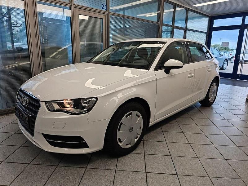 Gebraucht Audi A3 Ambiente 110 PS (80 kW) 2016 Weiß Kombi