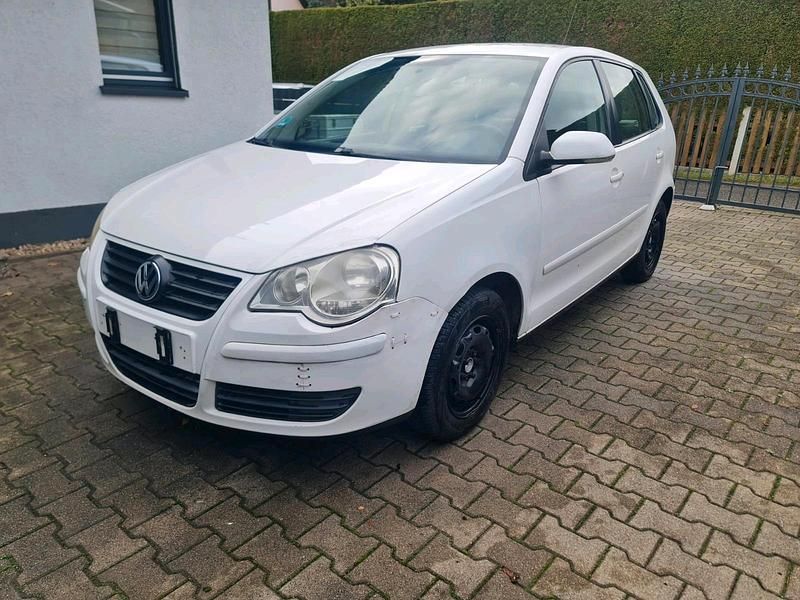 Weiß Gebraucht 2008 VW Polo Limousine | 1.400 € (Superpreis) - Bild 1/4