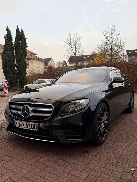 Gebraucht Mercedes E400 Avantgarde 333 PS (244 kW) 2018 Schwarz Limousine