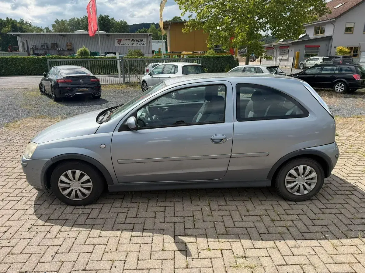 Gebraucht Opel Corsa 60 PS (44 kW) 2005 Grau Kleinwagen