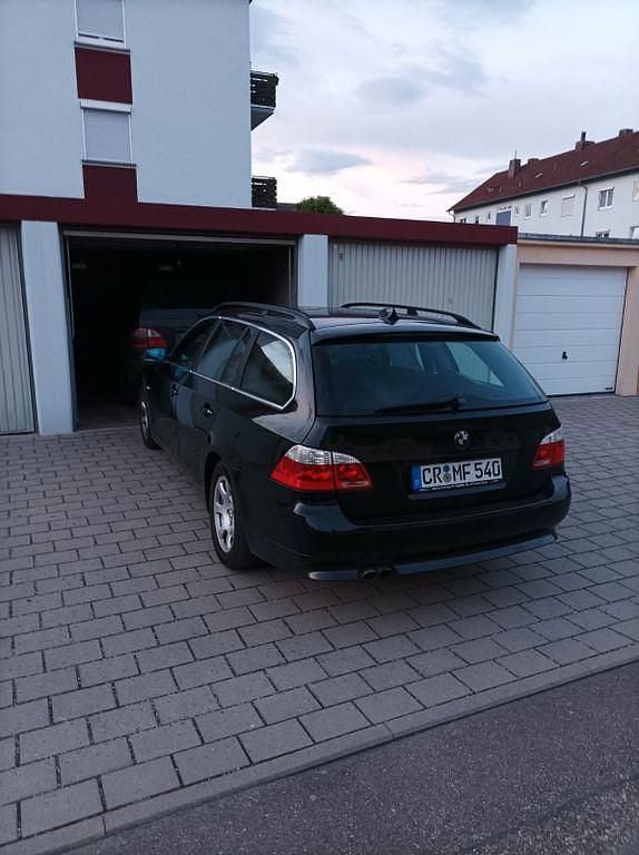 Gebraucht BMW 525 177 PS (130 kW) 2004 Schwarz Kombi
