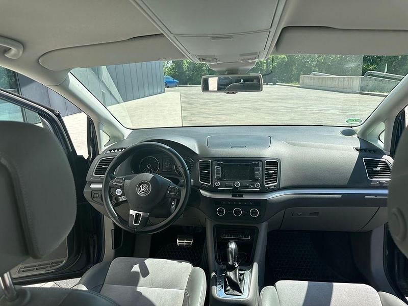 Gebraucht VW Sharan Highline 170 PS (125 kW) 2012 Blau Van / Kleinbus