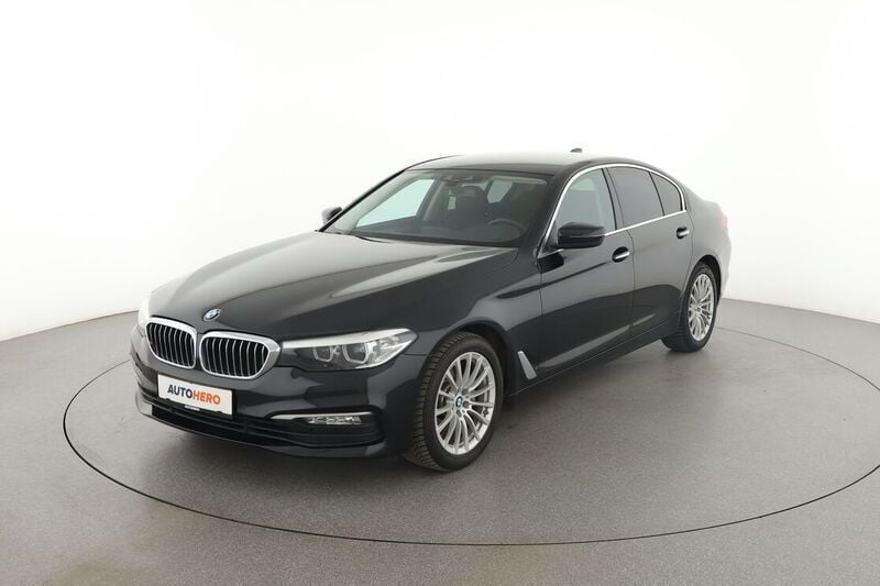 Schwarz Gebraucht 2018 BMW 520 Limousine | 23.830 € (Guter Preis) - Bild 1/4
