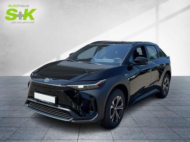 Onyxschwarz (schwarz) Neu 2025 Toyota bZ4X Comfort SUV | 42.900 € (Etwas zu teuer) - Bild 1/4