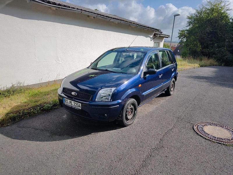 Blau Gebraucht 2003 Ford Fusion Trend Limousine | 400 € (Superpreis) - Bild 1/4