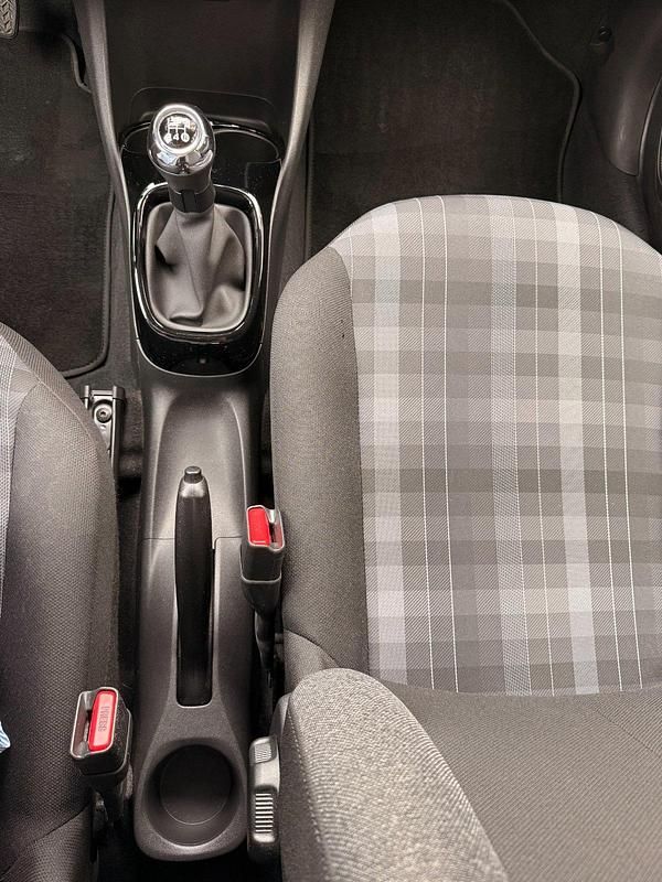 Gebraucht Peugeot 108 72 PS (52 kW) 2019 Grau Limousine