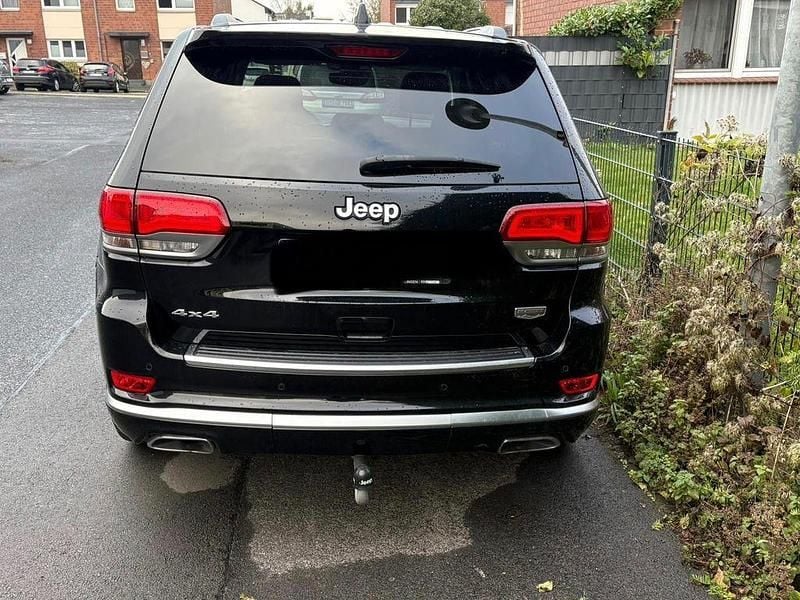 Gebraucht Jeep Grand Cherokee Summit 250 PS (183 kW) 2020 Schwarz SUV