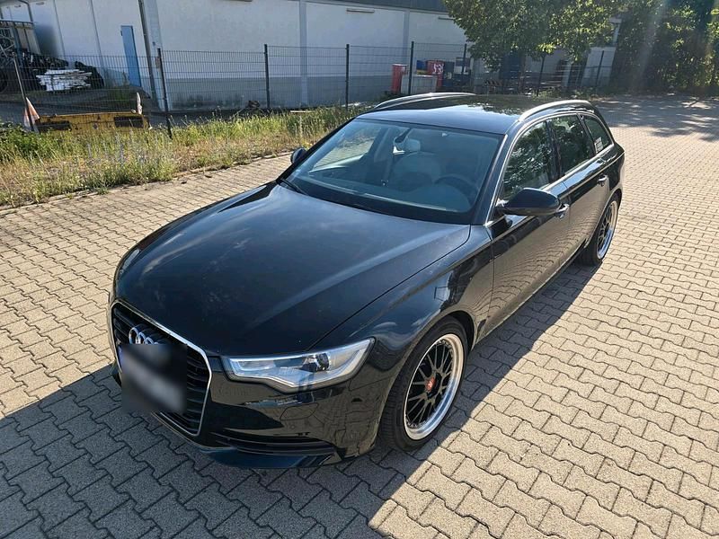 Schwarz Gebraucht 2012 Audi A6 Kombi | 6.500 € (Superpreis) - Bild 1/4