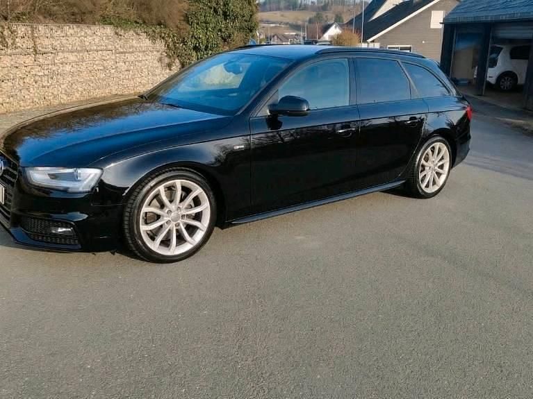 Gebraucht Audi A4 S-Line 177 PS (130 kW) 2014 Schwarz Kombi