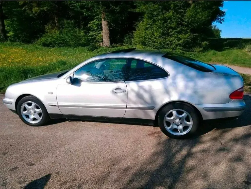 Gebraucht Mercedes CLK230 Elegance 193 PS (141 kW) 1998 Silber Coupé