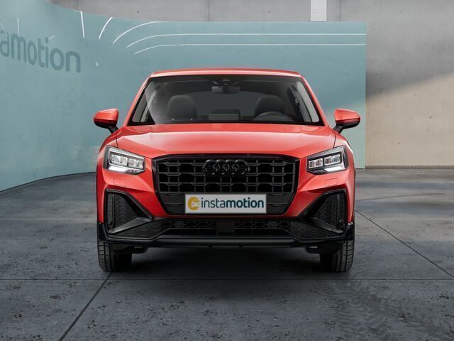 Gebraucht Audi Q2 S-Line 150 PS (110 kW) 2024 Rot SUV
