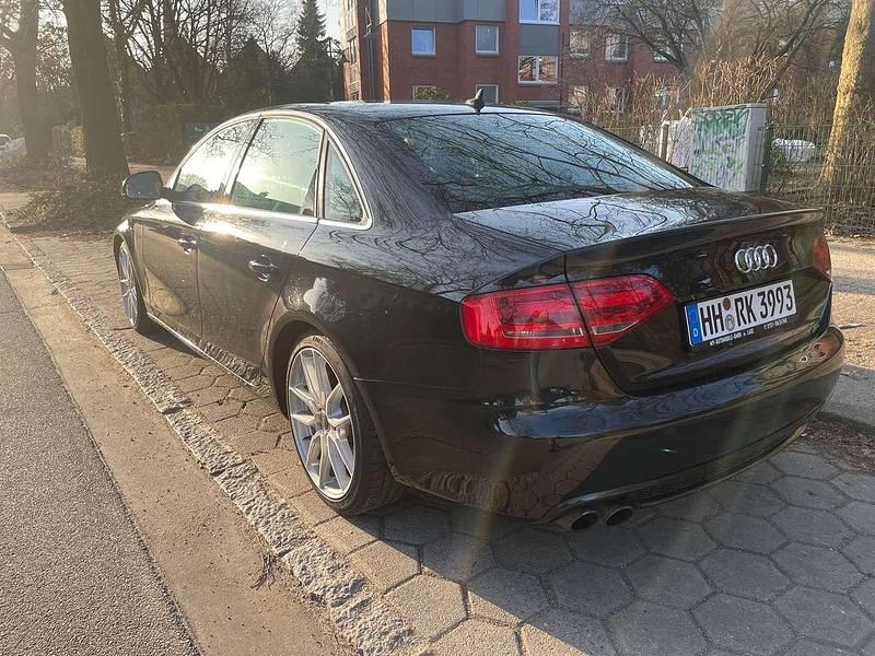 Gebraucht Audi A4 Attraction 160 PS (117 kW) 2009 Schwarz Limousine