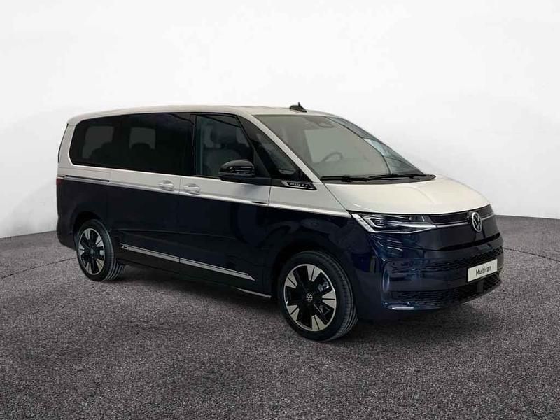 Neu VW Multivan 150 PS (110 kW) 2026 Blau Van