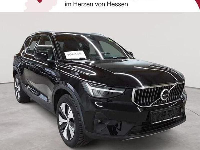 Second-hand Volvo XC40 Core 129 CP (94 kW) 2022 Negru SUV