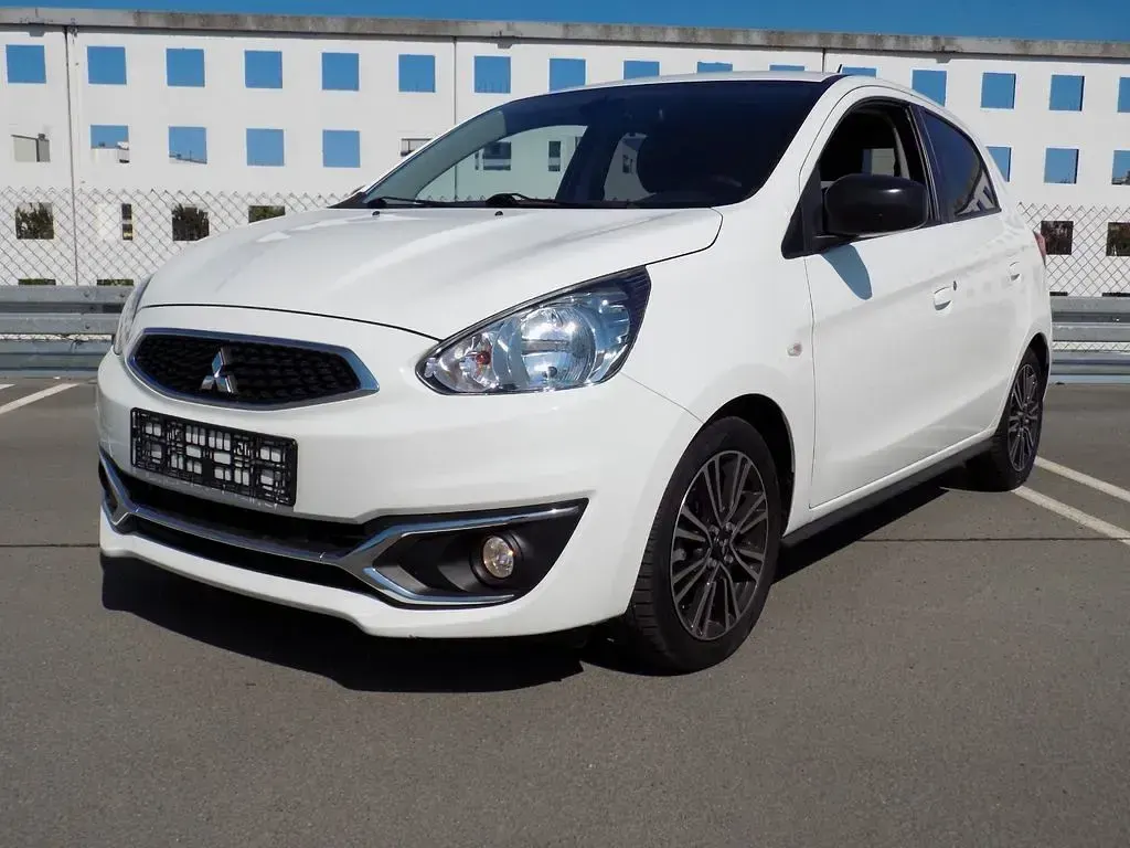 Gebraucht Mitsubishi Space Star Top 80 PS (58 kW) 2018 Weiß Kleinwagen