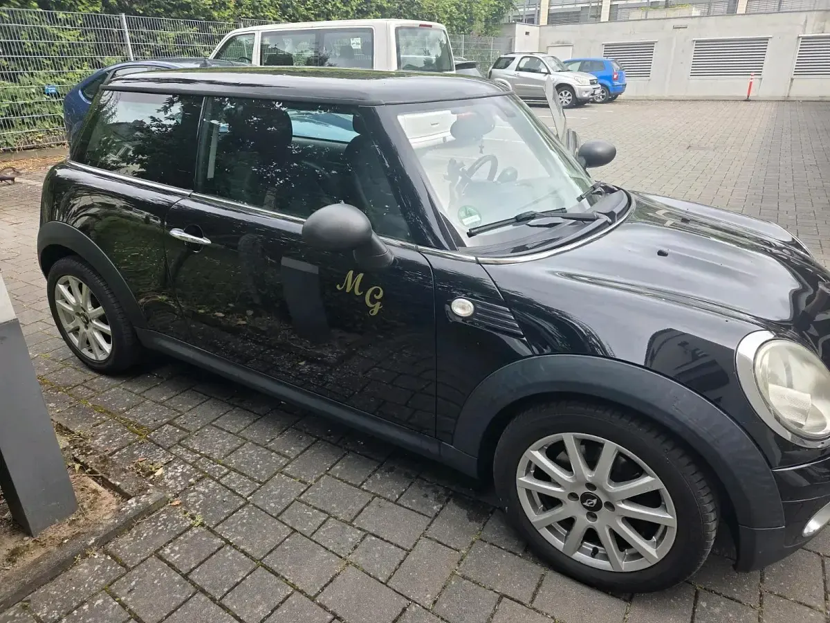 Gebraucht Mini ONE 95 PS (69 kW) 2009 Schwarz Kleinwagen
