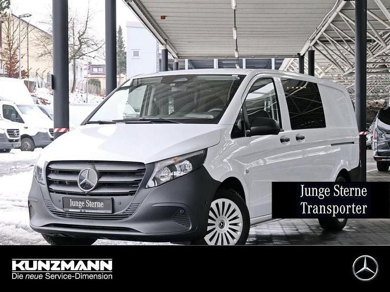 Gebraucht Mercedes Vito 163 PS (119 kW) 2024 Arktikweiss Van