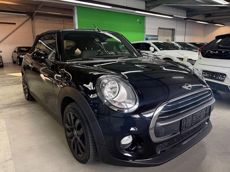 Schwarz Gebraucht 2017 Mini One Cabriolet Cabrio | 9.990 € (Guter Preis) - Bild 1/4