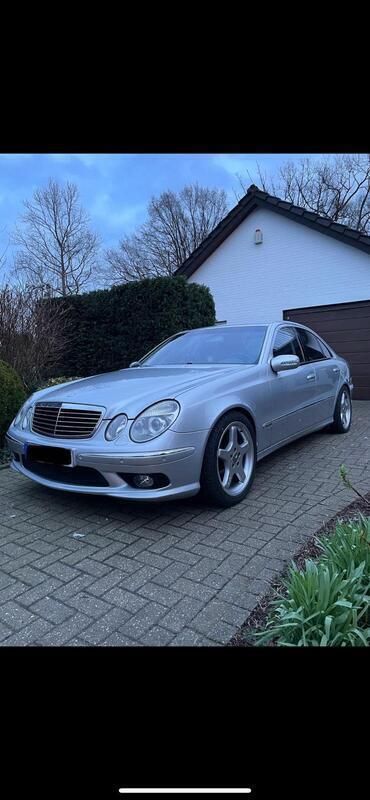 Silber Gebraucht 2003 Mercedes E320 AMG Limousine | 5.449 € - Bild 1/2