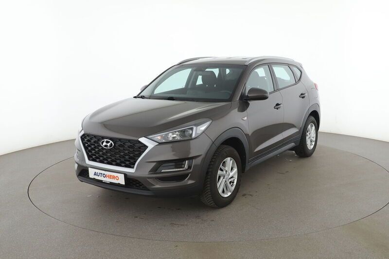 Grau Gebraucht 2019 Hyundai Tucson Select SUV | 17.150 € (Fairer Preis) - Bild 1/4