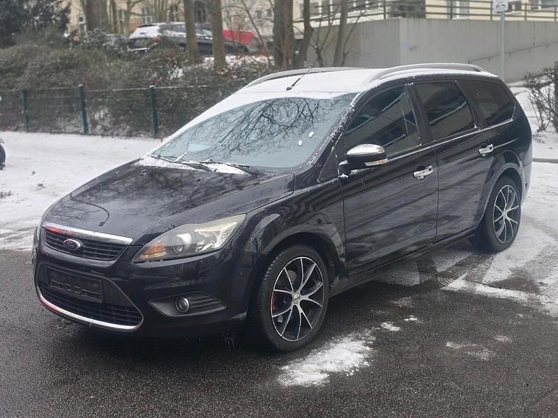 Schwarz Gebraucht 2008 Ford Focus Kombi | 1.350 € (Superpreis) - Bild 1/4
