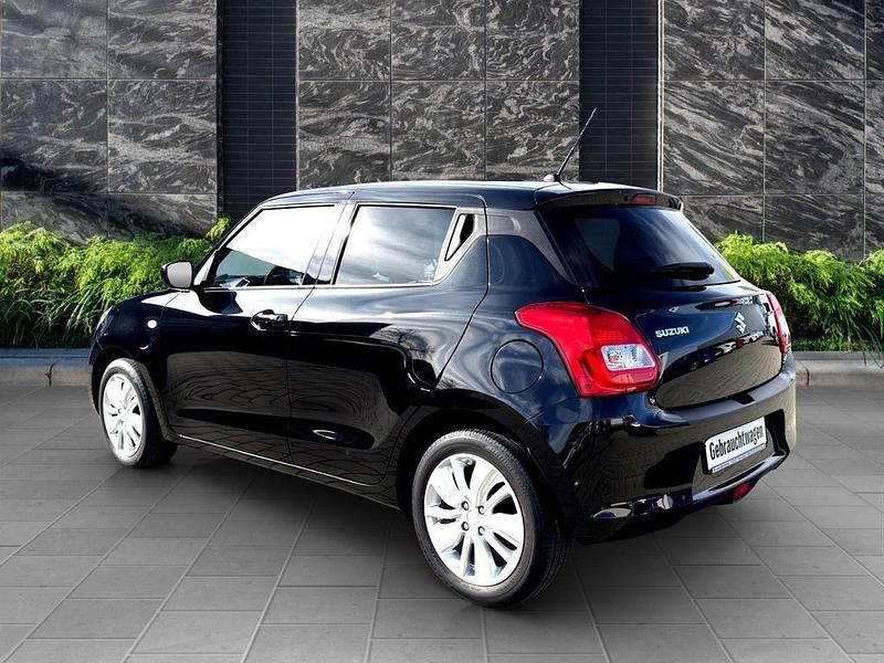 Gebraucht Suzuki Swift Comfort 90 PS (66 kW) 2019 Schwarz Kleinwagen
