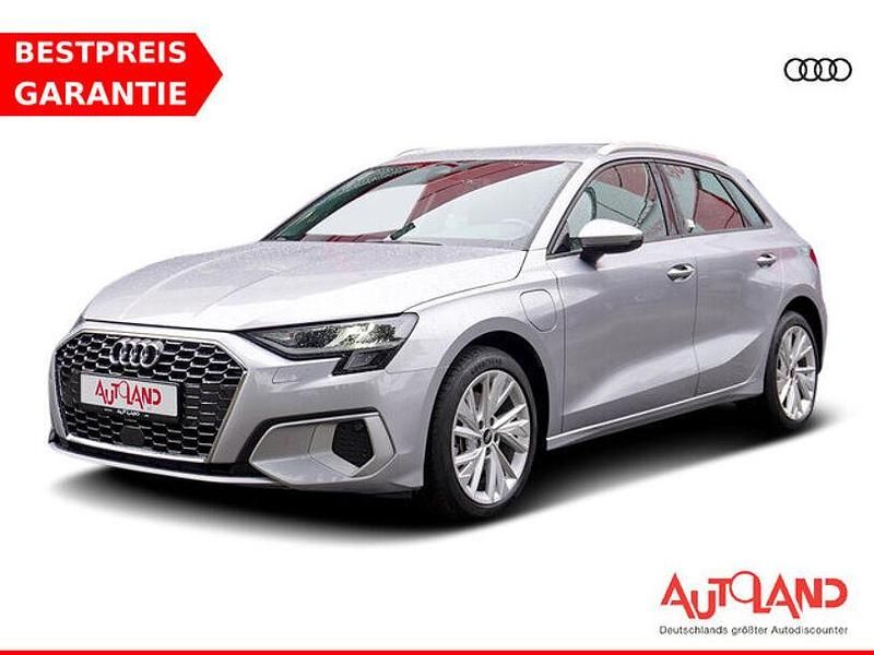 Andere Gebraucht 2021 Audi A3 e-tron Ambiente Kleinwagen | 24.990 € (Etwas zu teuer) - Bild 1/4