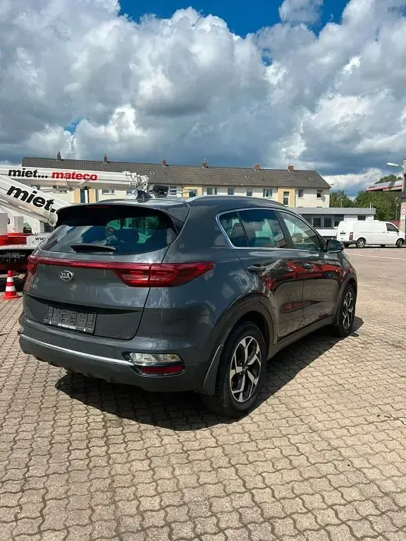 Gebraucht Kia Sportage Vision 177 PS (130 kW) 2019 Grau SUV