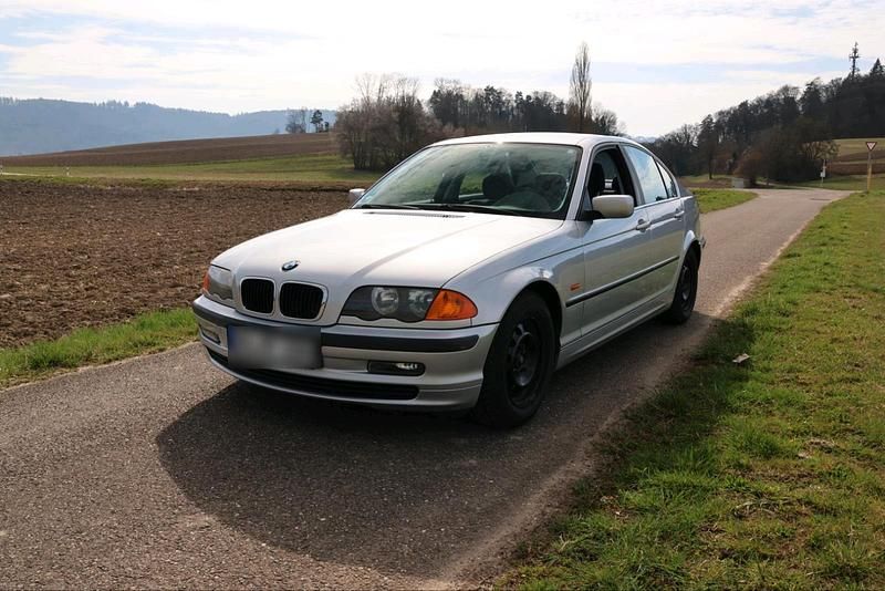 Gebraucht BMW 323 170 PS (125 kW) 1998 Silber Limousine