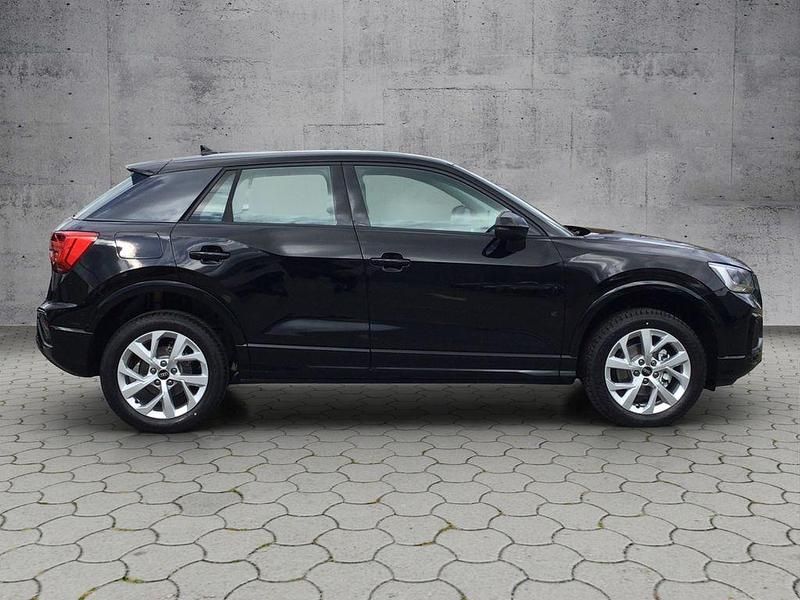 Neu Audi Q2 Advanced Plus 150 PS (110 kW) 2026 Brillantschwarz SUV