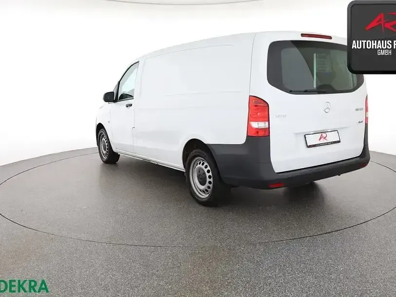 Gebraucht Mercedes Vito 163 PS (119 kW) 2021 Arktikweiss Van