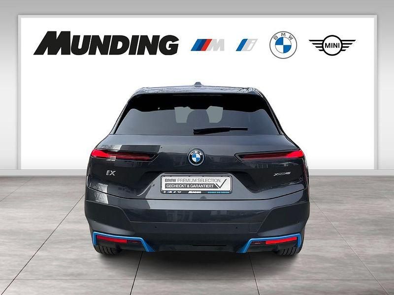 Gebraucht BMW iX 239 kW (326 PS) 2022 Grau SUV