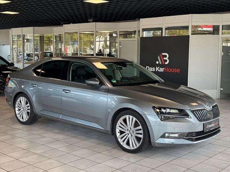 Seda business/business grey Gebraucht 2015 Skoda Superb Style Limousine | 16.970 € (Fairer Preis) - Bild 1/4