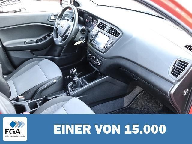 Gebraucht Hyundai i20 YES! 101 PS (74 kW) 2019 Rot Kleinwagen