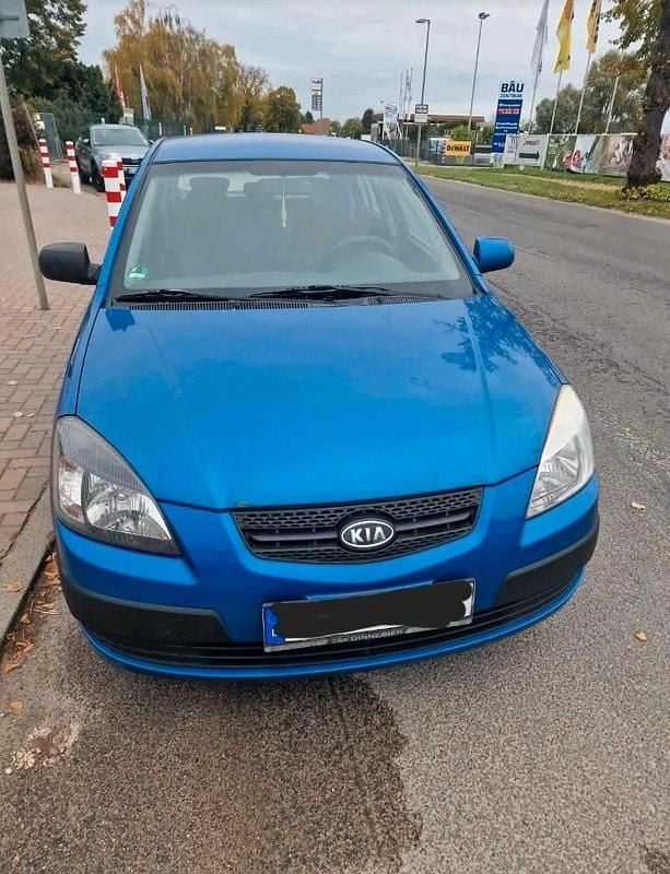 Blau Gebraucht 2006 Kia Rio 2 Kombi | 1.500 € (Fairer Preis) - Bild 1/3