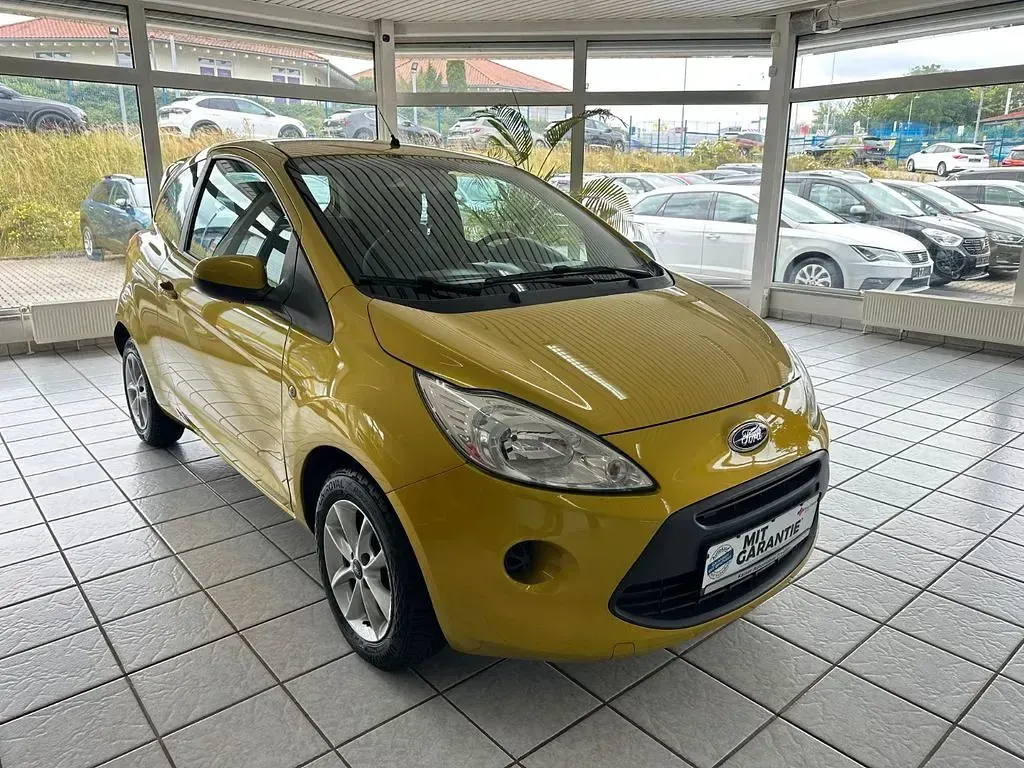 Gebraucht Ford Ka Cool & Sound Edition 69 PS (50 kW) 2015 Gelb Kleinwagen