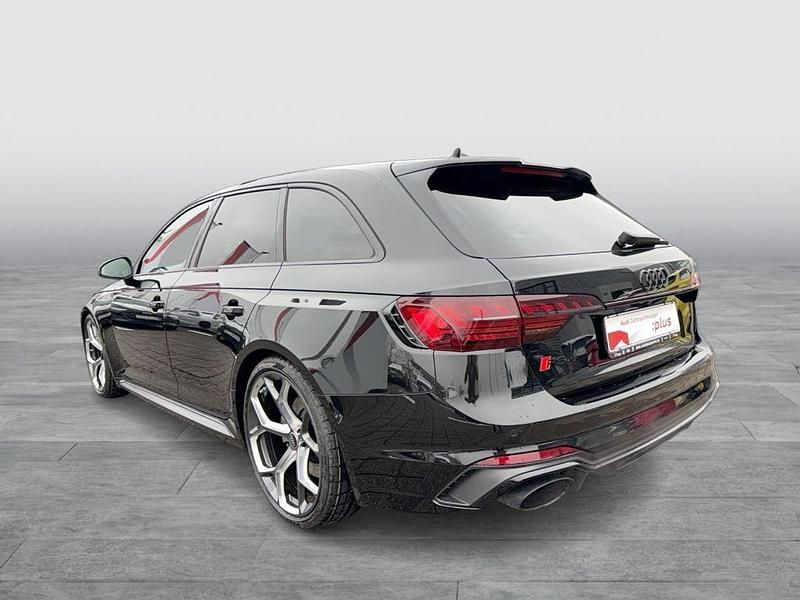 Gebraucht Audi RS4 Ambiente 470 PS (345 kW) 2024 Schwarz Limousine