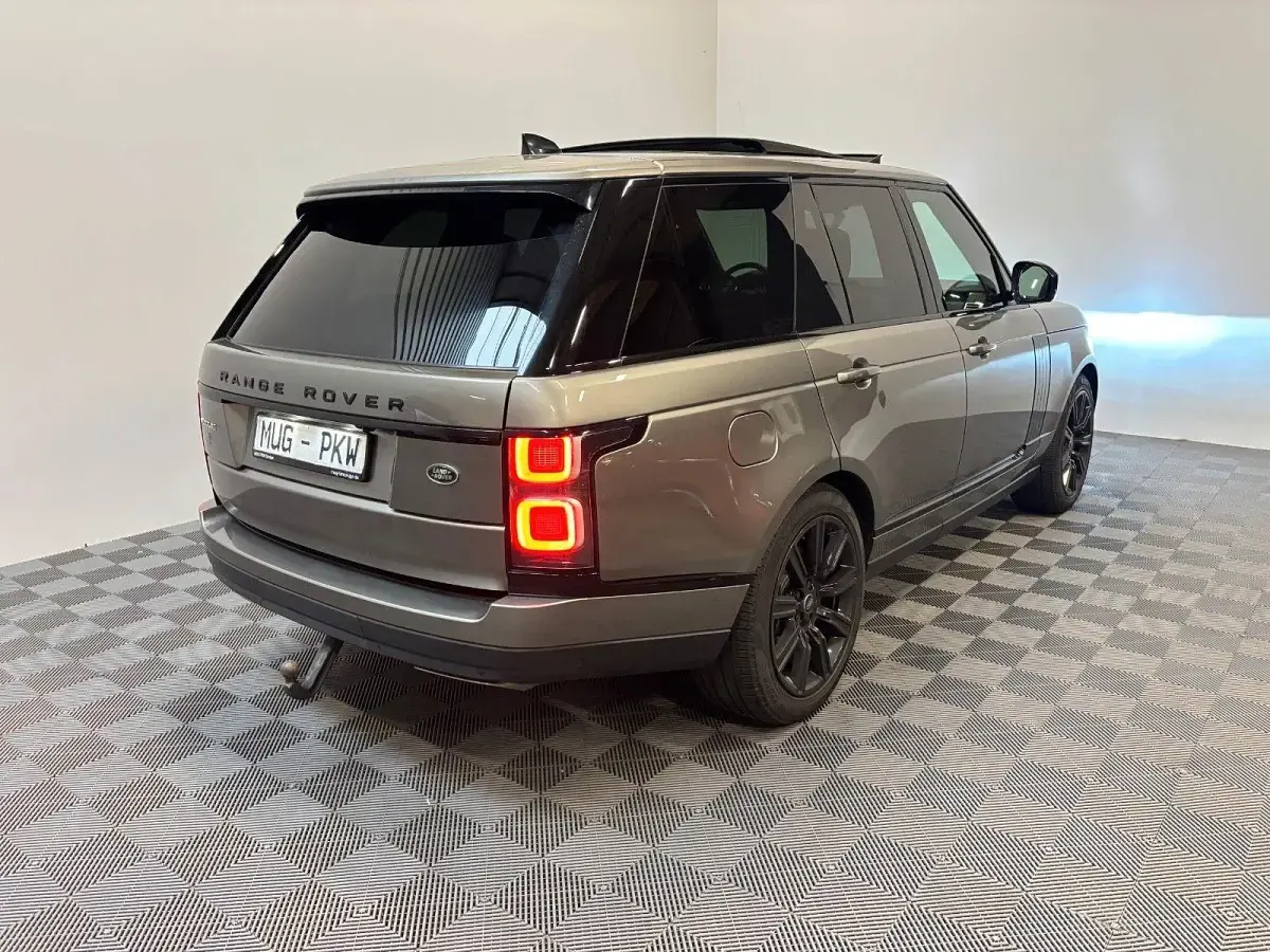 Gebraucht Land Rover Range Rover 301 PS (221 kW) 2021 Silber SUV