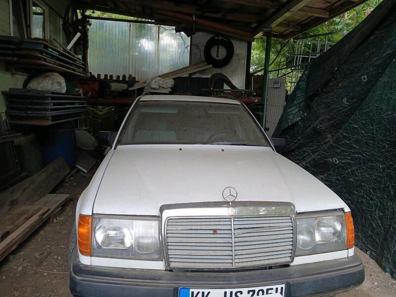 Gebraucht 1985 Mercedes E250 Kombi | 4.200 € - Bild 1/4