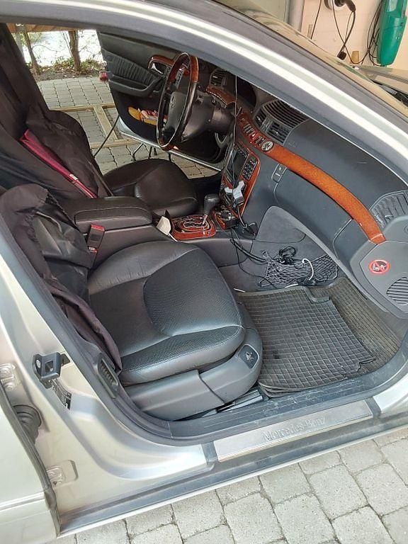 Usata Mercedes S320 224 CV (164 kW) 2001 Argento Berlina