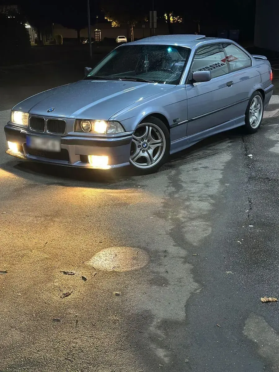 Gebraucht BMW 320 150 PS (110 kW) 1995 Violet Coupé